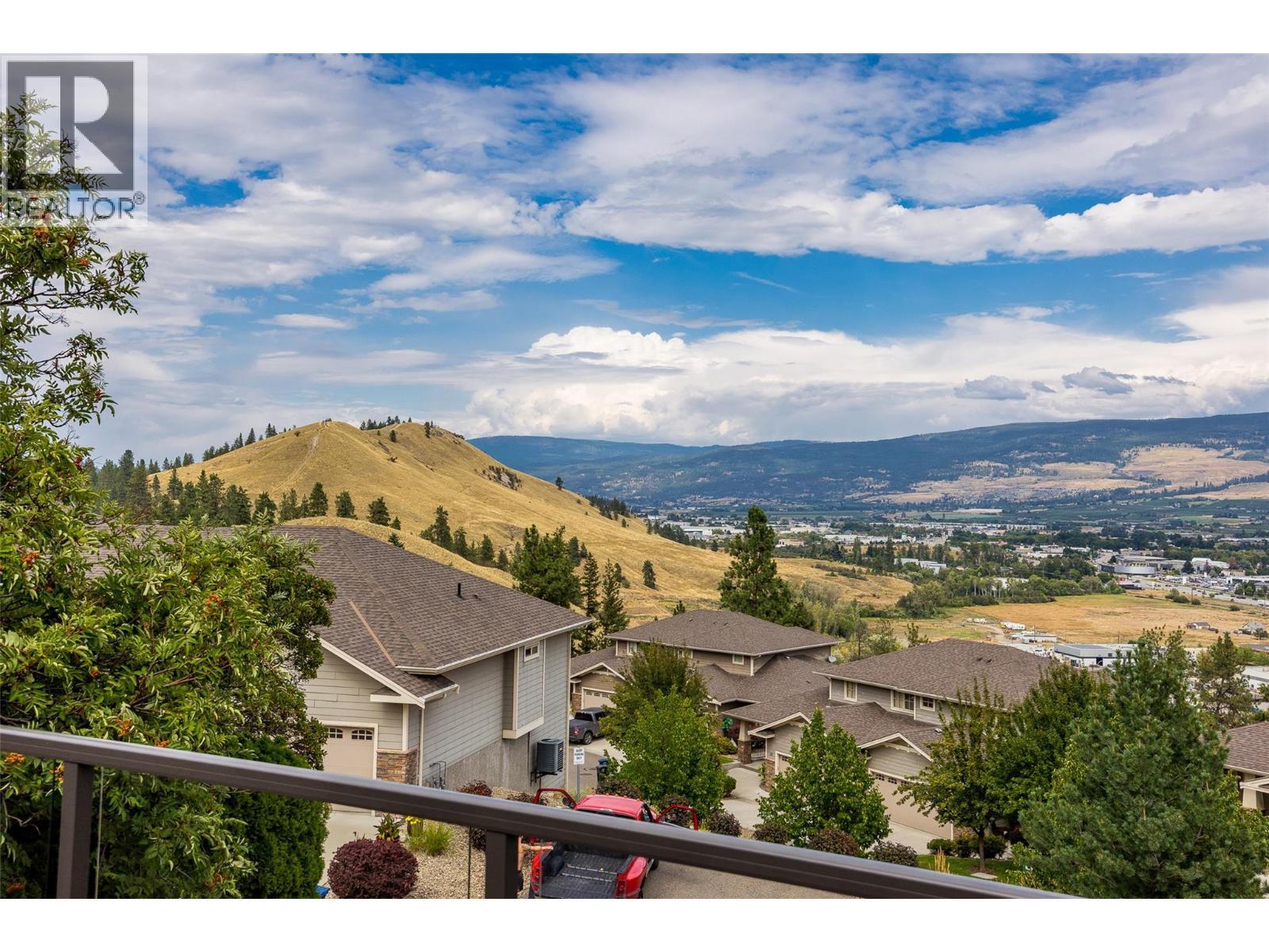 KELOWNA, British Columbia, V1V 1J5, CA, 2 Bedrooms Bedrooms, ,2 BathroomsBathrooms,Residential,For Sale,1948319