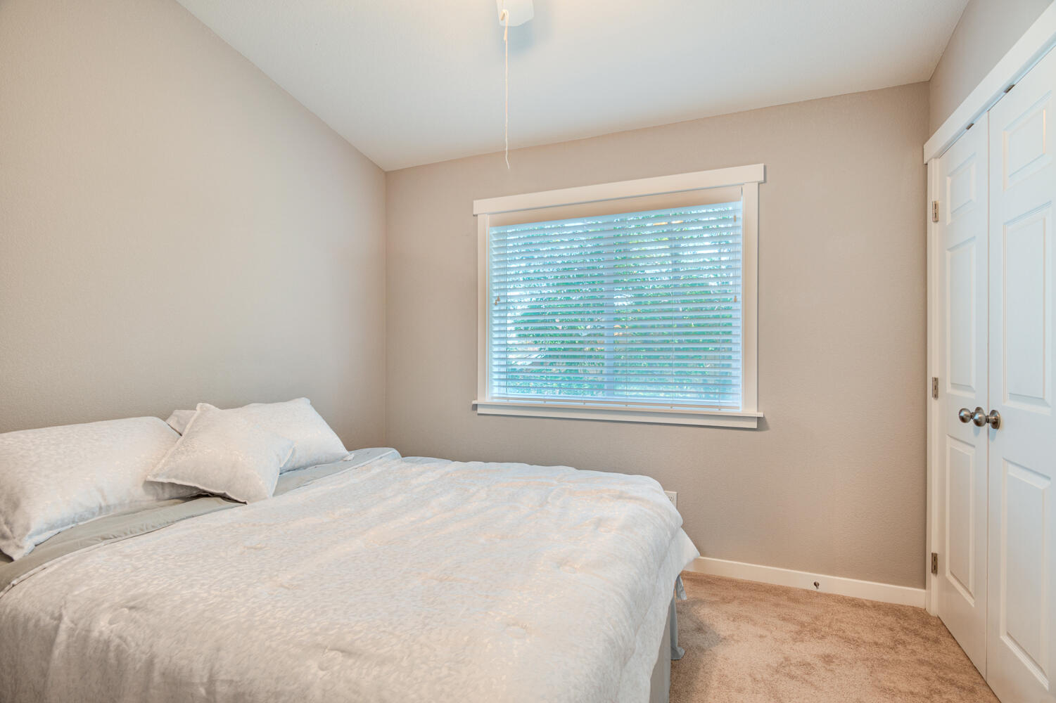 Bend, Oregon, 97701, United States, 3 Bedrooms Bedrooms, ,3 BathroomsBathrooms,Residential,For Sale,1999199