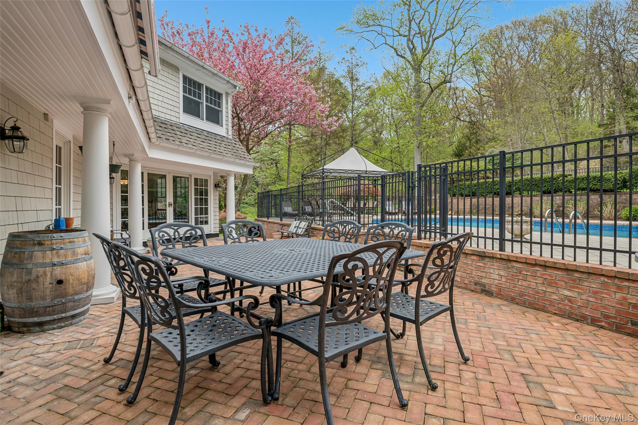  76 Harbor Road, Head Of The Harbor, NY, 11780 - 物件實景