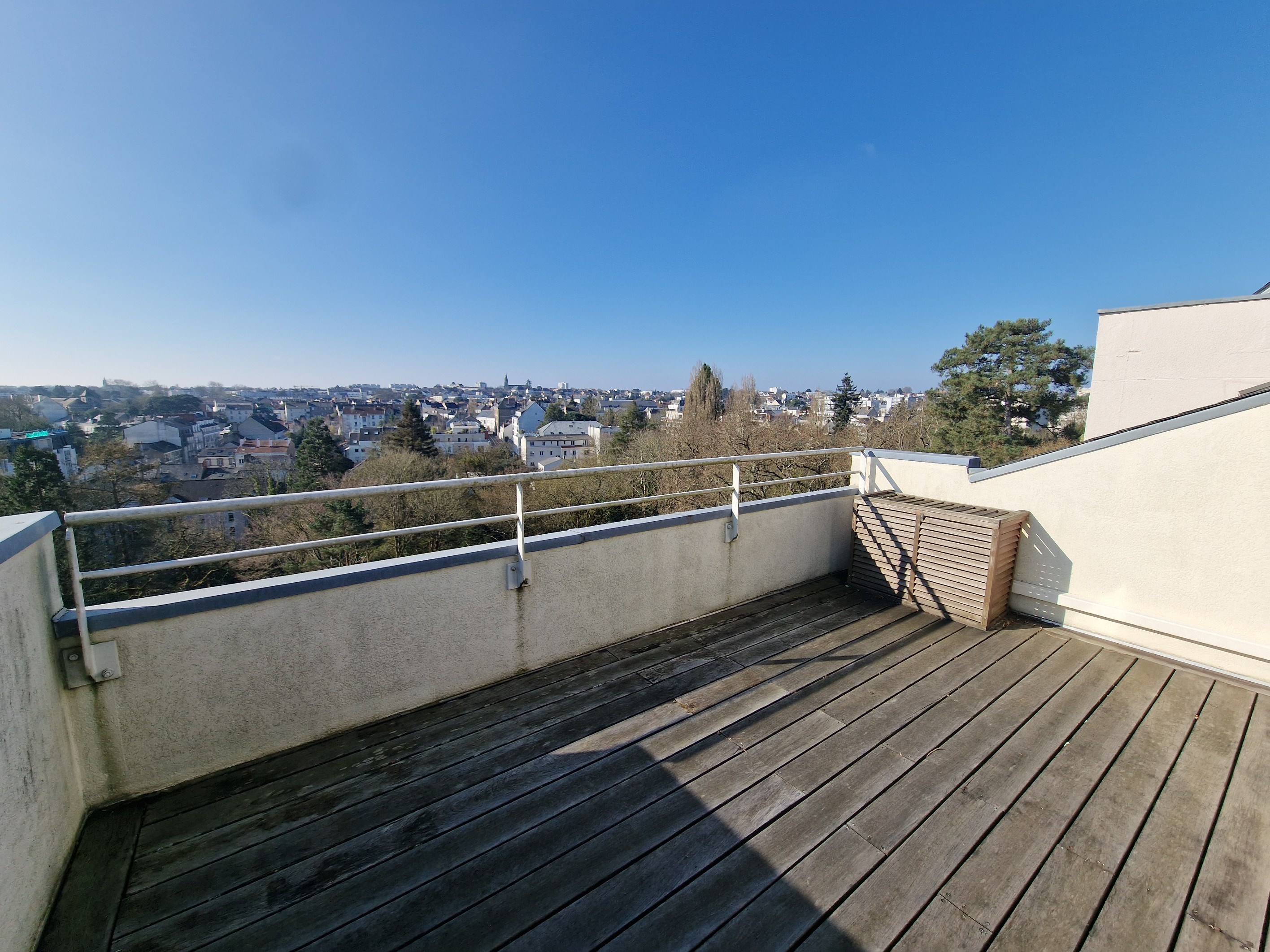  Avenue Camus, duplex top floor of 160 m2 on the ground with 3 bedrooms - 物件實景