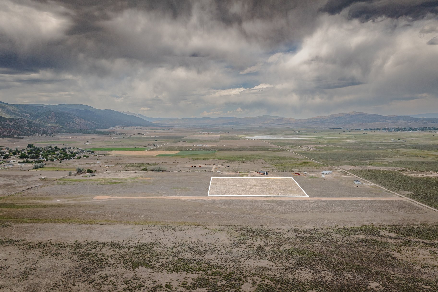  8.5-Acre Lots, No HOA, Stunning Horseshoe Mountain Views - 物件實景