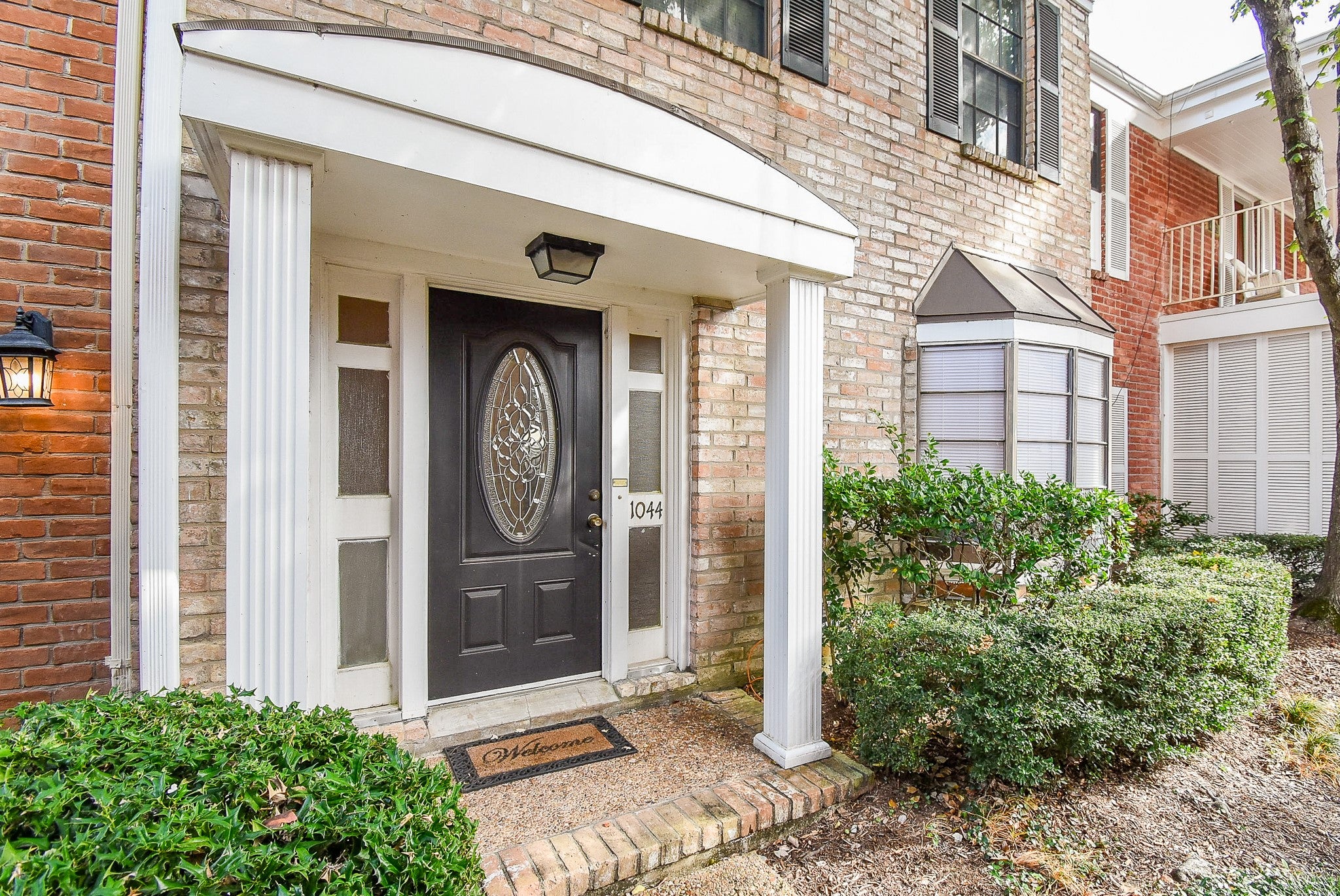 Augusta Dr, Houston, TX 77057