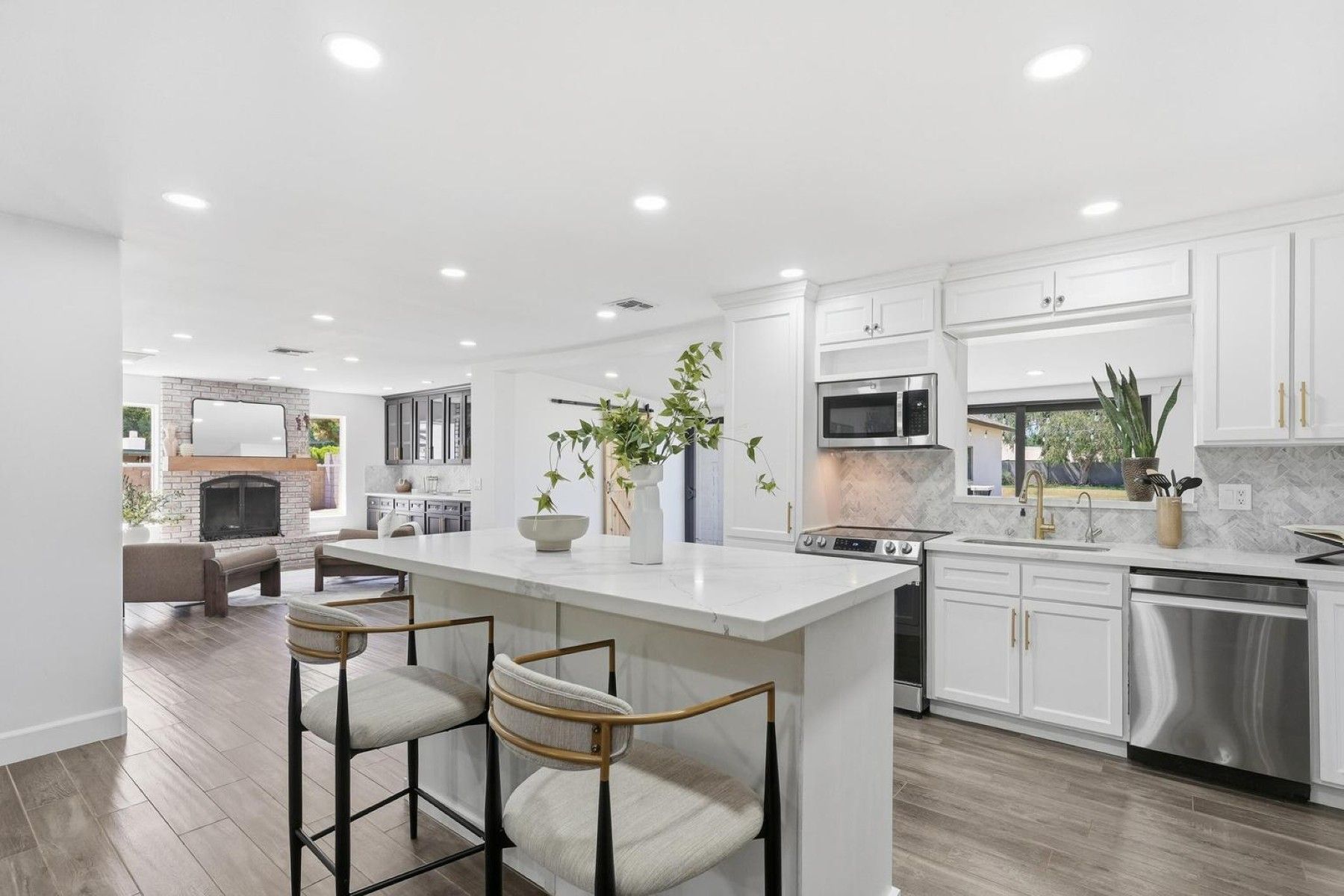  2266 E Willis Rd  Gilbert, AZ - 物件實景