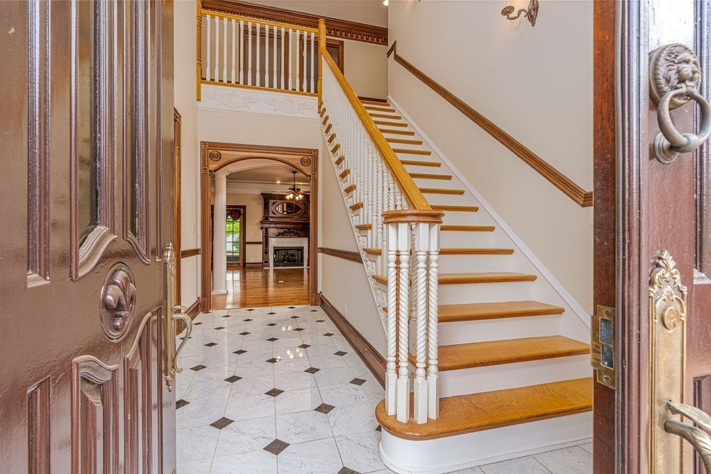 Clarksville, Tennessee, 37043, United States, 7 Bedrooms Bedrooms, ,7 BathroomsBathrooms,Residential,For Sale,1999210