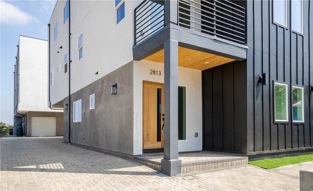 Los Angeles, California, 90023, United States, 22 Bedrooms Bedrooms, ,Residential,For Sale,1763548