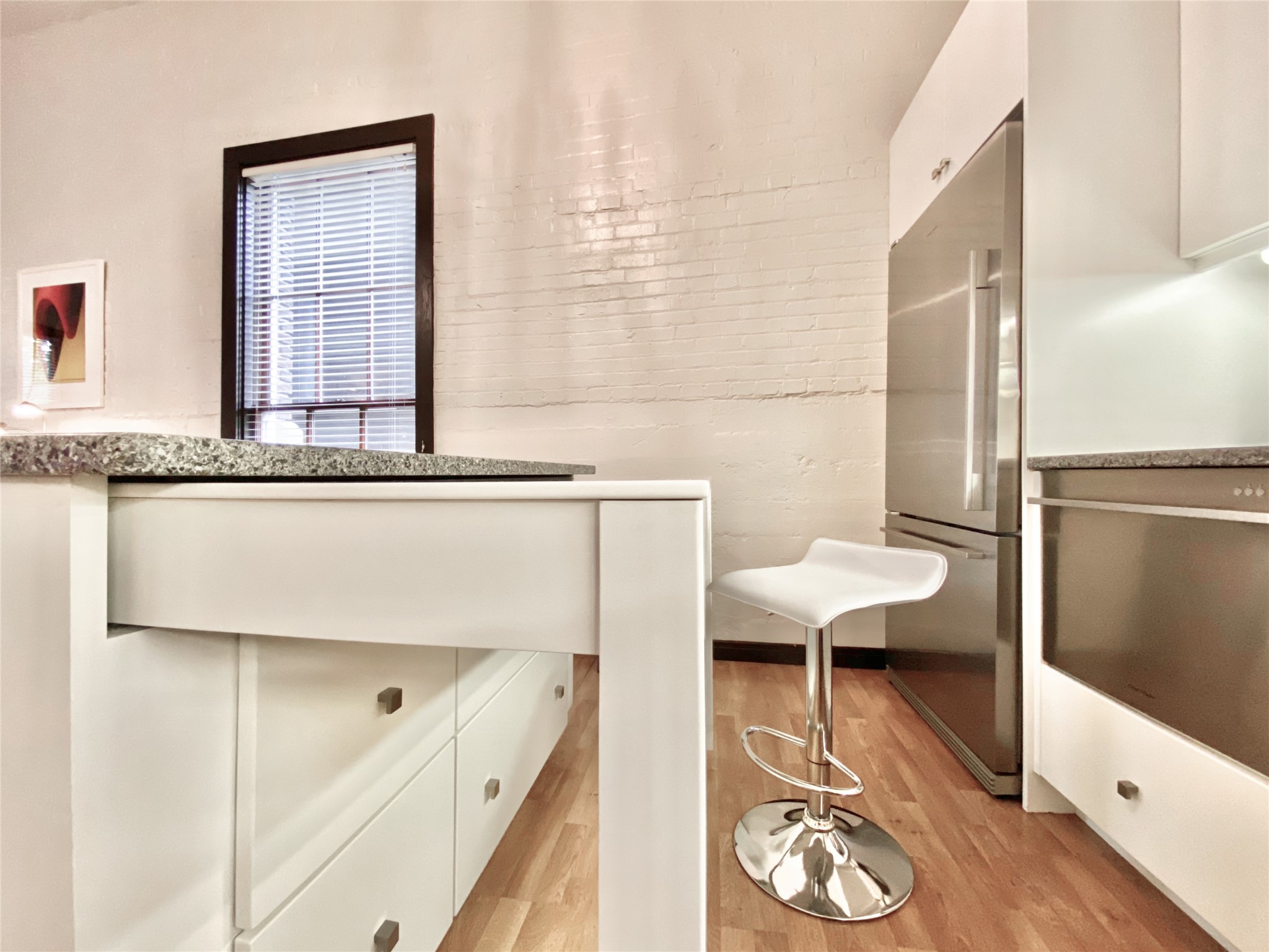  301 Central Avenue Ne #113 - 物件實景