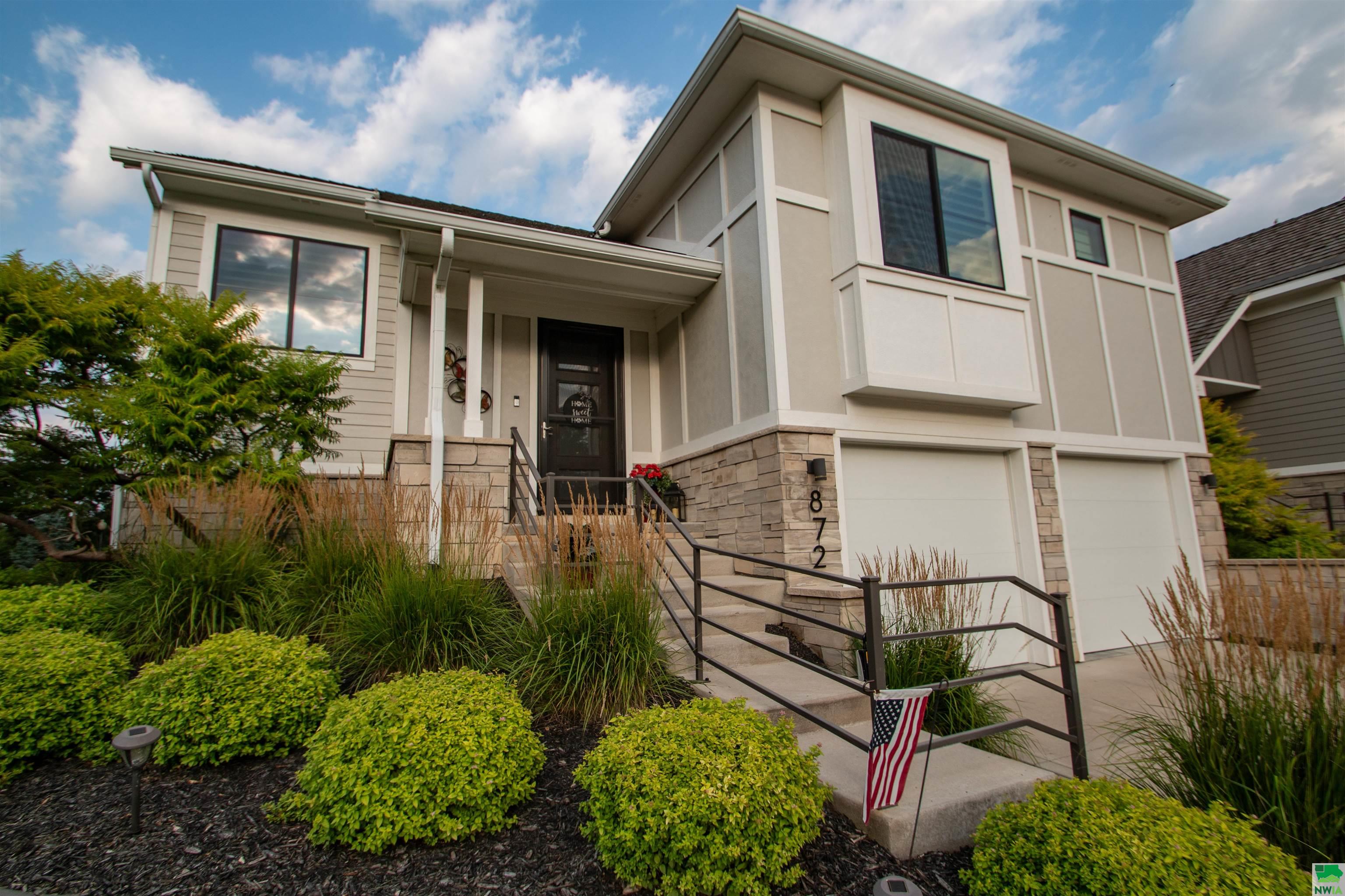 Dakota Dunes, South Dakota, 57049, United States, 3 Bedrooms Bedrooms, ,3 BathroomsBathrooms,Residential,For Sale,1984312