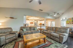Palmdale, California, 93551, United States, 4 Bedrooms Bedrooms, ,3 BathroomsBathrooms,Residential,For Sale,1805176