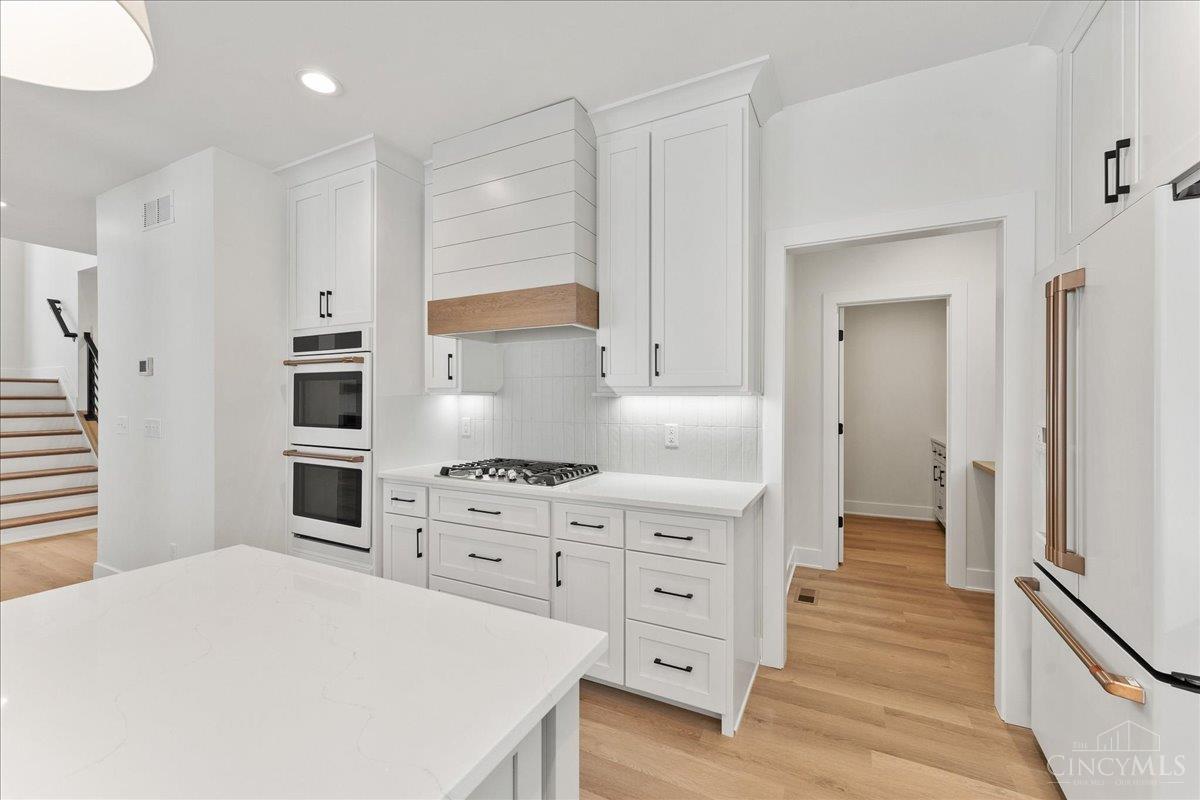 Blue Ash, Ohio, 45241, United States, 4 Bedrooms Bedrooms, ,4 BathroomsBathrooms,Residential,For Sale,2001661