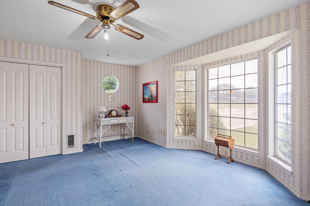 Fredericksburg, Texas, 78624, United States, 3 Bedrooms Bedrooms, ,2 BathroomsBathrooms,Residential,For Sale,1977273