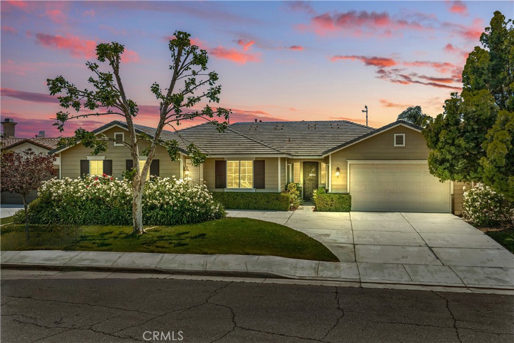 Menifee, California, 92585, United States, 3 Bedrooms Bedrooms, ,3 BathroomsBathrooms,Residential,For Sale,2012611