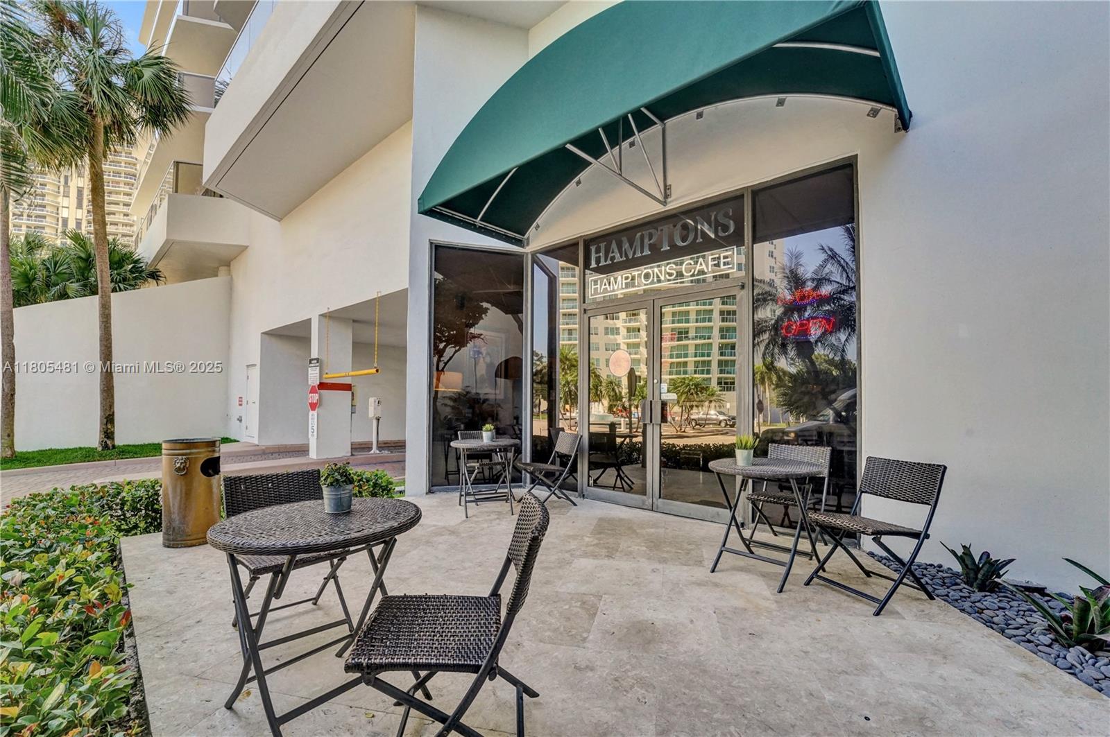 Aventura, Florida, 33180, United States, 2 Bedrooms Bedrooms, ,2 BathroomsBathrooms,Residential,For Sale,1827692