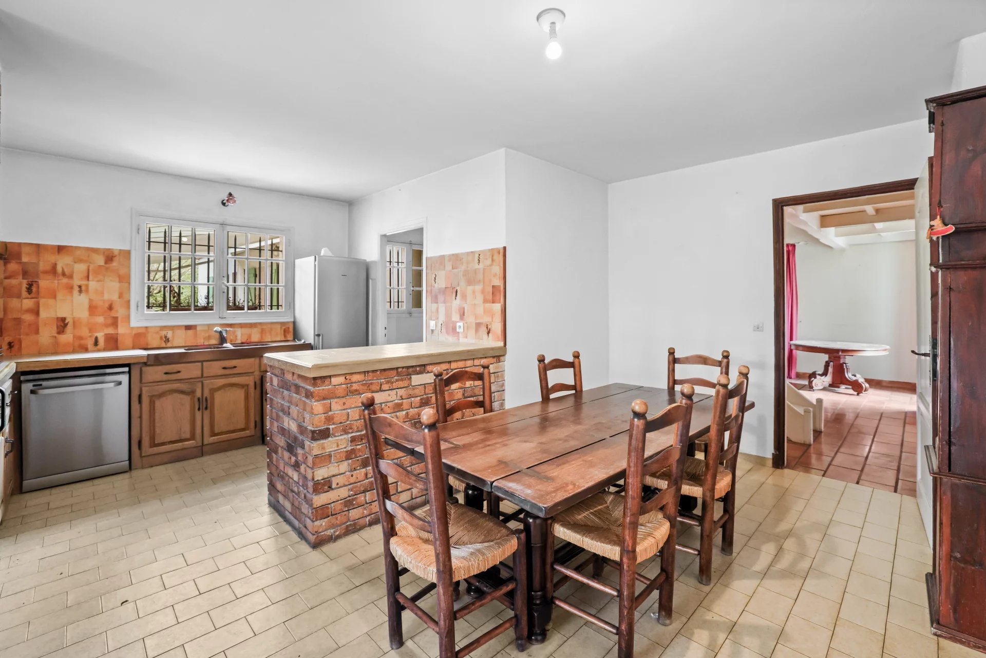 Mougins, Provence-Alpes-Côte d’Azur, 06250, FR, 5 Bedrooms Bedrooms, ,2 BathroomsBathrooms,Residential,For Sale,1960580