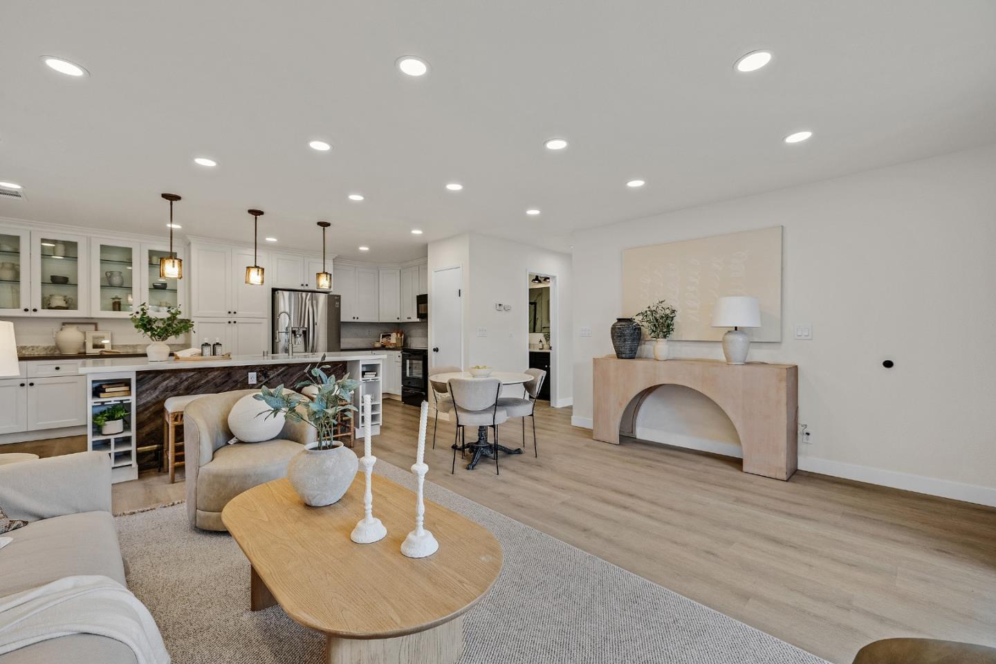 Sunnyvale, California, 94086, United States, 2 Bedrooms Bedrooms, ,1 BathroomBathrooms,Residential,For Sale,1991395