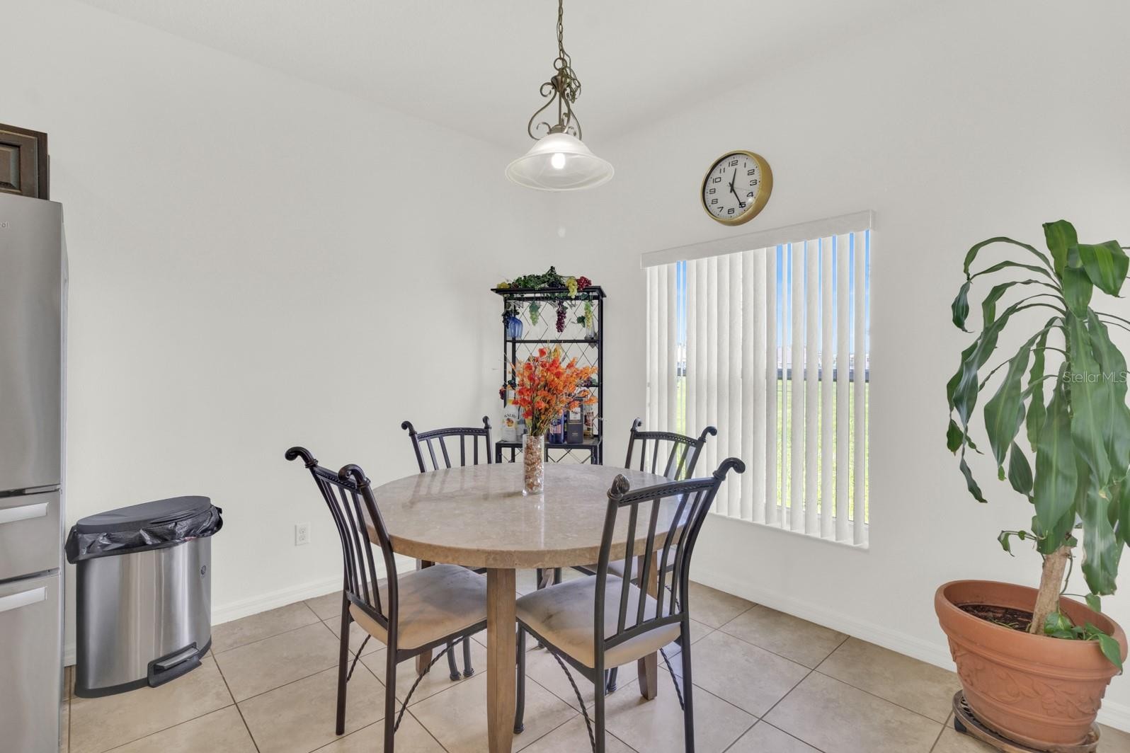 ORLANDO, Florida, 32824, United States, 4 Bedrooms Bedrooms, ,3 BathroomsBathrooms,Residential,For Sale,1879509