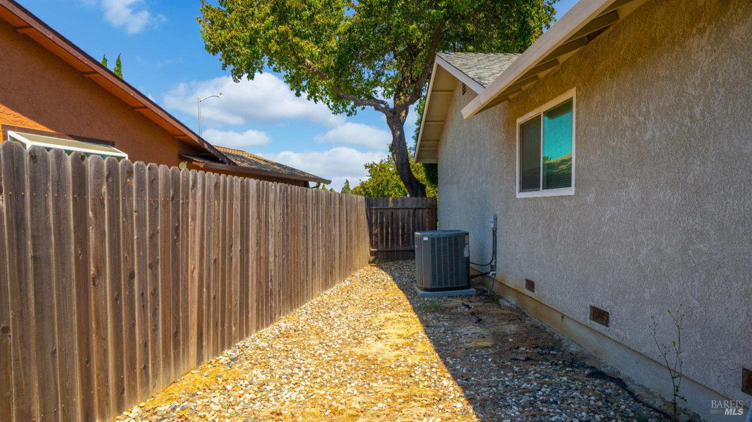 Suisun City, California, 94585, United States, 3 Bedrooms Bedrooms, ,2 BathroomsBathrooms,Residential,For Sale,1932599