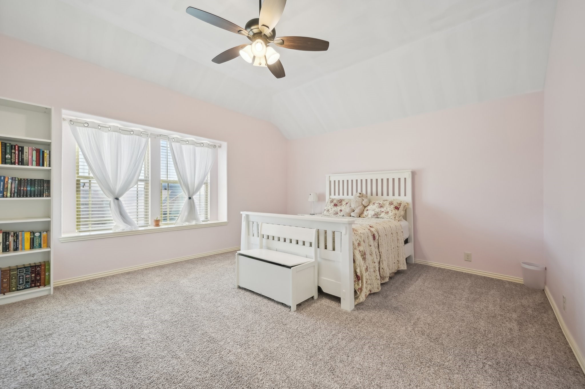 Little Elm, Texas, 75068, United States, 4 Bedrooms Bedrooms, ,3 BathroomsBathrooms,Residential,For Sale,1768216
