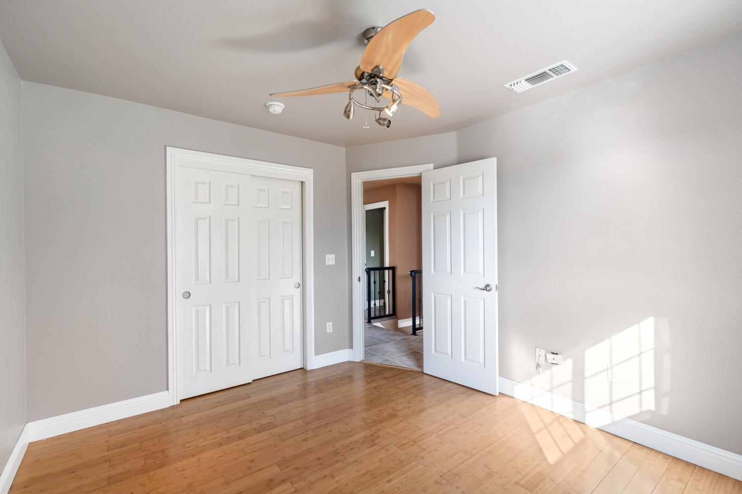 Madera, California, 93637, United States, 4 Bedrooms Bedrooms, ,3 BathroomsBathrooms,Residential,For Sale,1981188