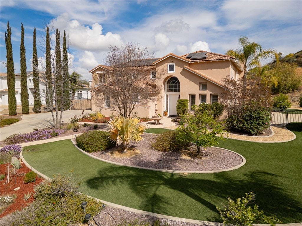 Redlands, California, 92373, United States, 4 Bedrooms Bedrooms, ,4 BathroomsBathrooms,Residential,For Sale,1979010