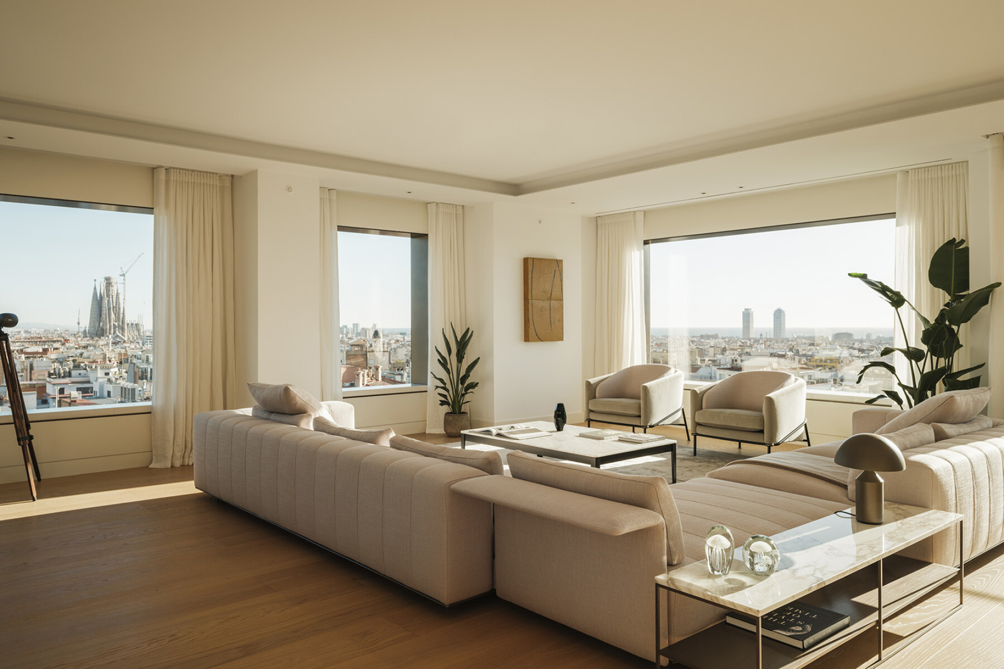  Mandarin Oriental Residences - 2 bedroom Grand View + office - 物件實景