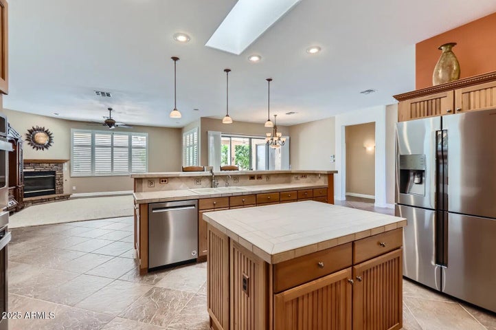 Surprise, Arizona, 85374, United States, 2 Bedrooms Bedrooms, ,2 BathroomsBathrooms,Residential,For Sale,1974989