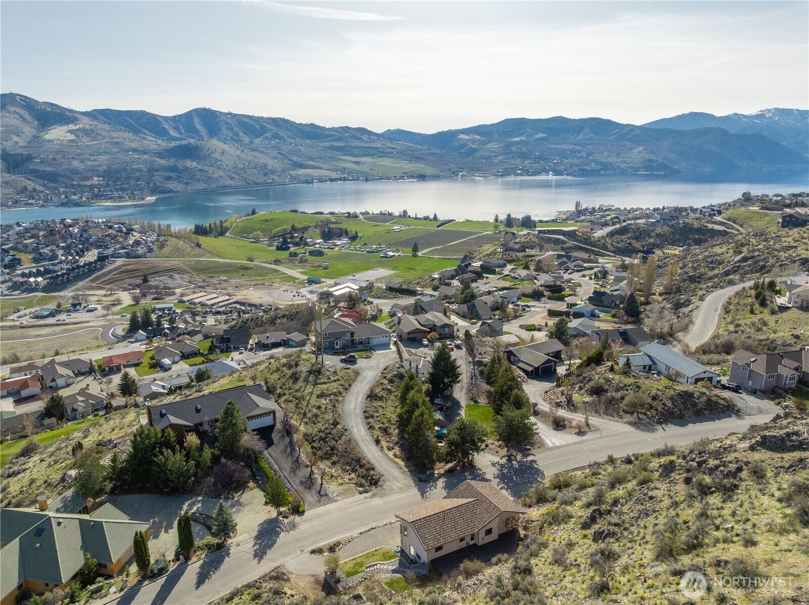 Chelan, Washington, 98816, United States, 3 Bedrooms Bedrooms, ,2 BathroomsBathrooms,Residential,For Sale,1766937