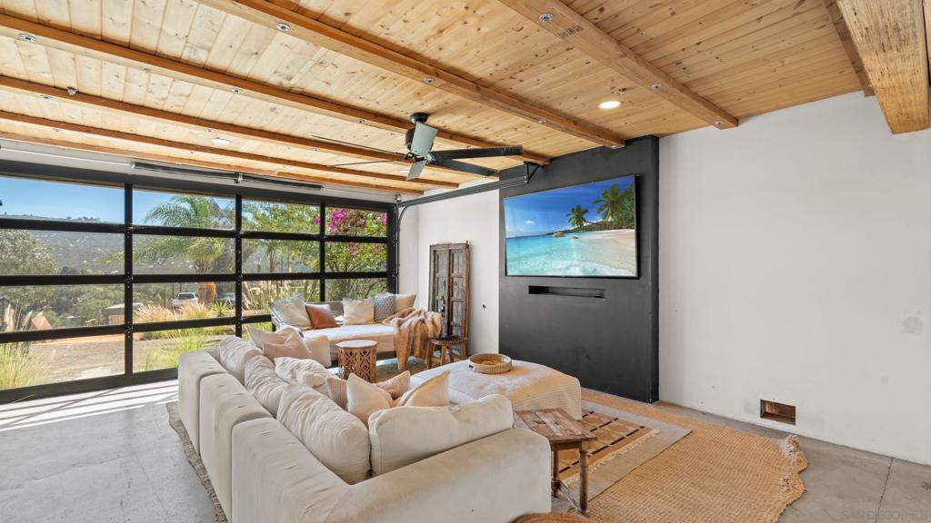 Jamul, California, 91935, United States, 3 Bedrooms Bedrooms, ,2 BathroomsBathrooms,Residential,For Sale,1976566