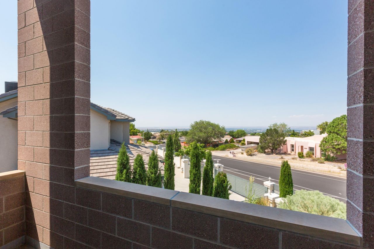Albuquerque, New Mexico, 87112, United States, 4 Bedrooms Bedrooms, ,3 BathroomsBathrooms,Residential,For Sale,1932467