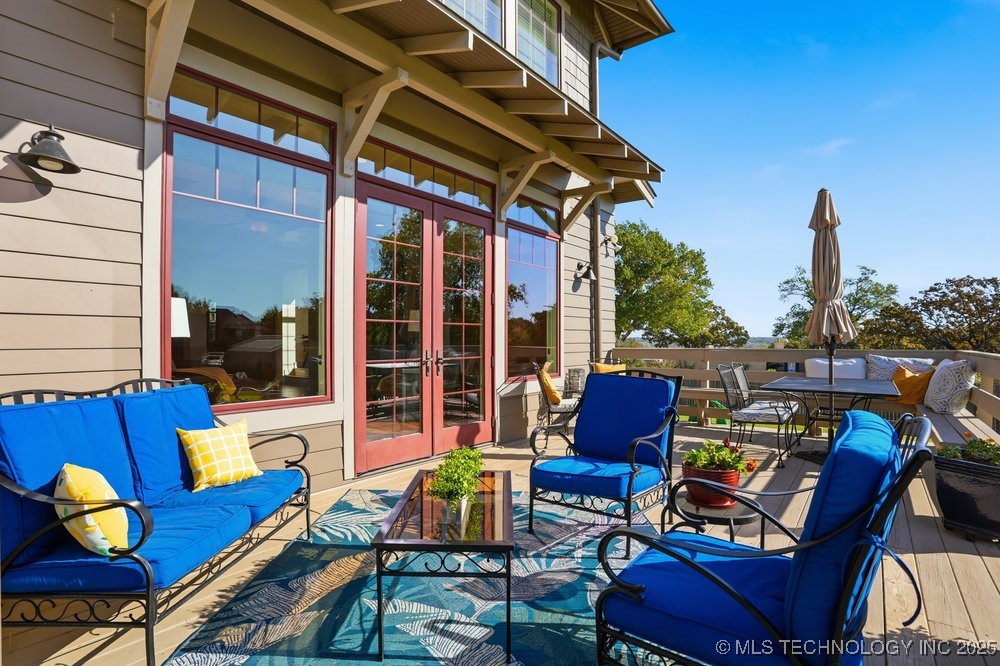 Jenks, Oklahoma, 74037, United States, 5 Bedrooms Bedrooms, ,6 BathroomsBathrooms,Residential,For Sale,1989076