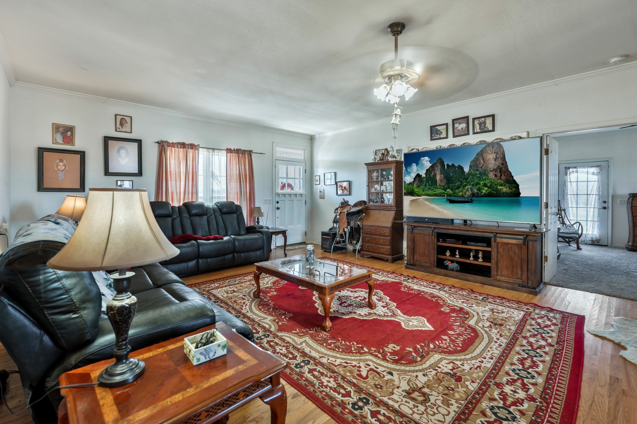 Lawrenceburg, Tennessee, 38464, United States, 3 Bedrooms Bedrooms, ,2 BathroomsBathrooms,Residential,For Sale,1940274