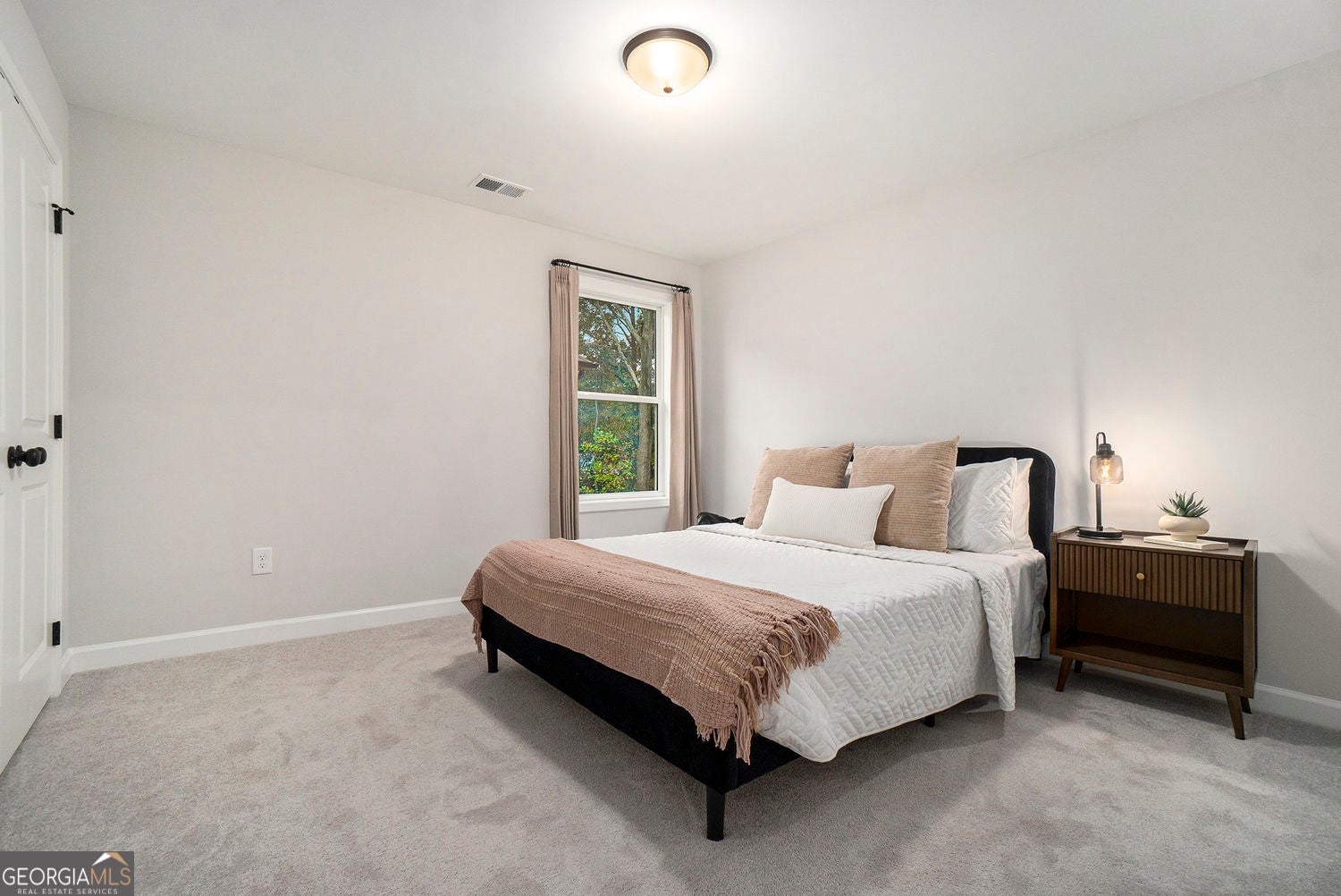 Powder Springs, Georgia, 30127, United States, 5 Bedrooms Bedrooms, ,4 BathroomsBathrooms,Residential,For Sale,1973246