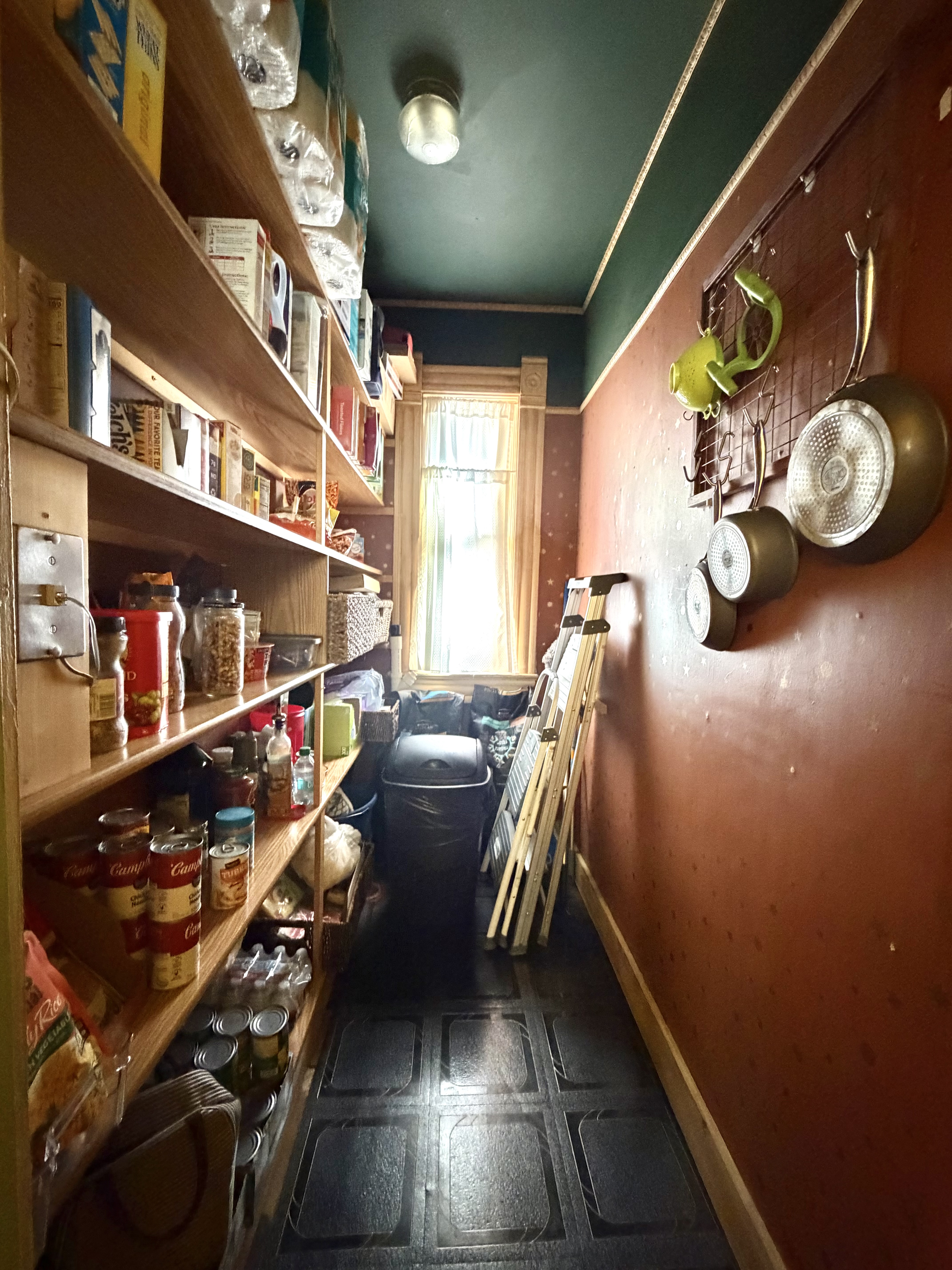 Butte, Montana, 59701, United States, 4 Bedrooms Bedrooms, ,4 BathroomsBathrooms,Residential,For Sale,1995407