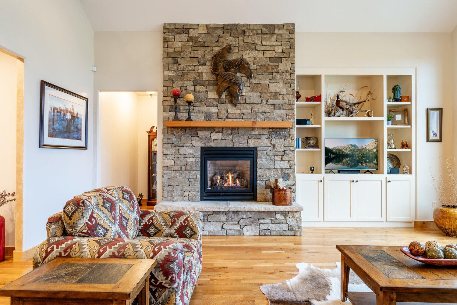 Sheridan, Wyoming, 82801, United States, 2 Bedrooms Bedrooms, ,2 BathroomsBathrooms,Residential,For Sale,2006254