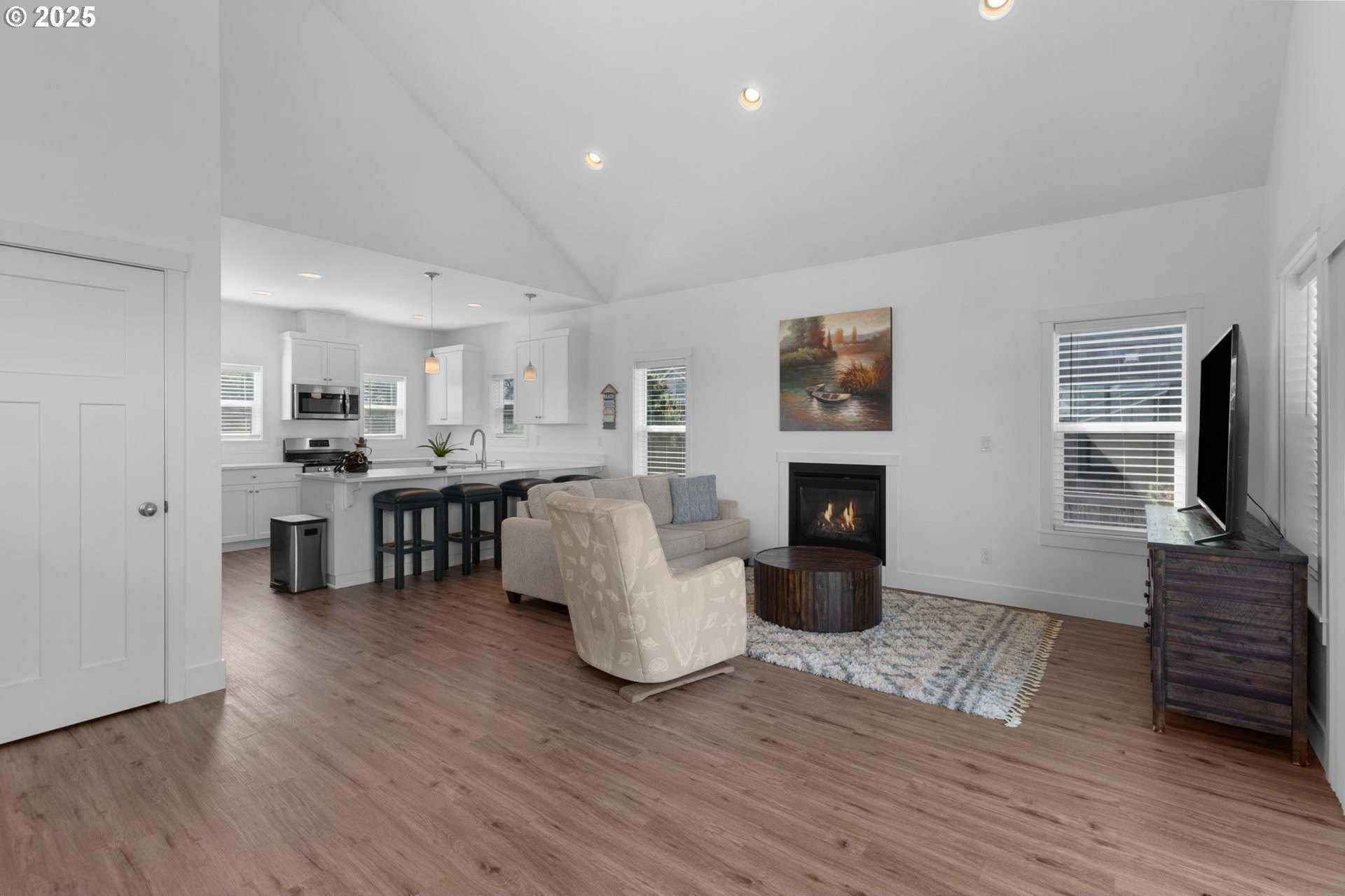 Lincoln City, Oregon, 97367, United States, 2 Bedrooms Bedrooms, ,2 BathroomsBathrooms,Residential,For Sale,1806456