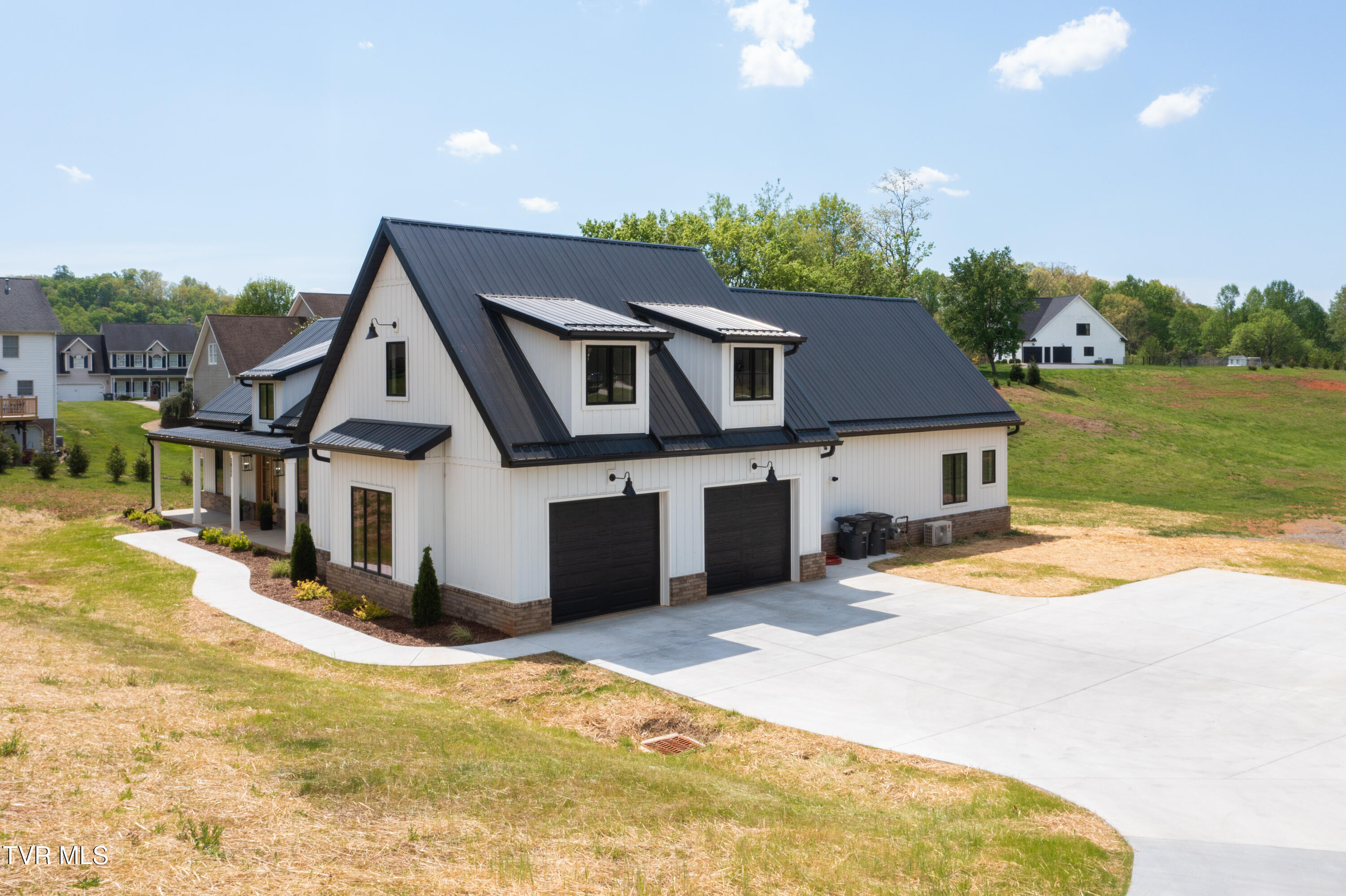 Kingsport, Tennessee, 37664, United States, 4 Bedrooms Bedrooms, ,4 BathroomsBathrooms,Residential,For Sale,1780737