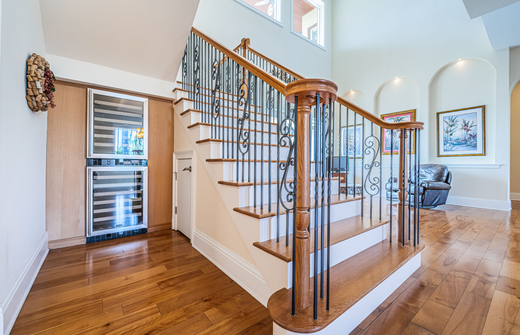 St Petersburg, Florida, 33707, United States, 5 Bedrooms Bedrooms, ,5 BathroomsBathrooms,Residential,For Sale,2006025