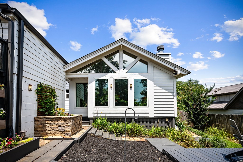 Blue Ridge, Georgia, 30513, United States, 3 Bedrooms Bedrooms, ,2 BathroomsBathrooms,Residential,For Sale,1878100