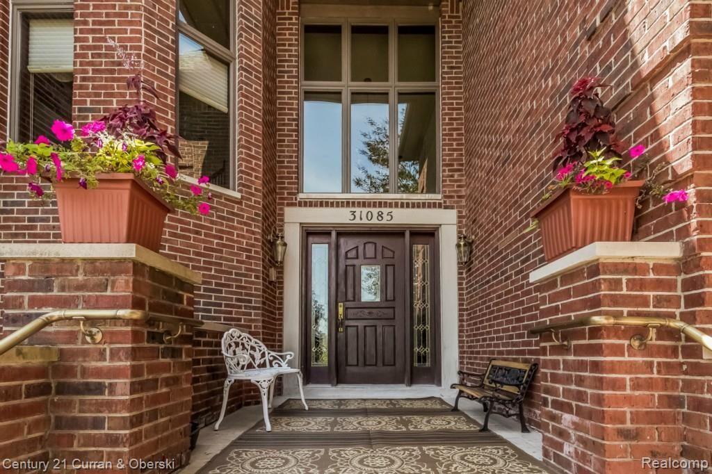 Farmington Hills, Michigan, 48331, United States, 6 Bedrooms Bedrooms, ,7 BathroomsBathrooms,Residential,For Sale,1981472