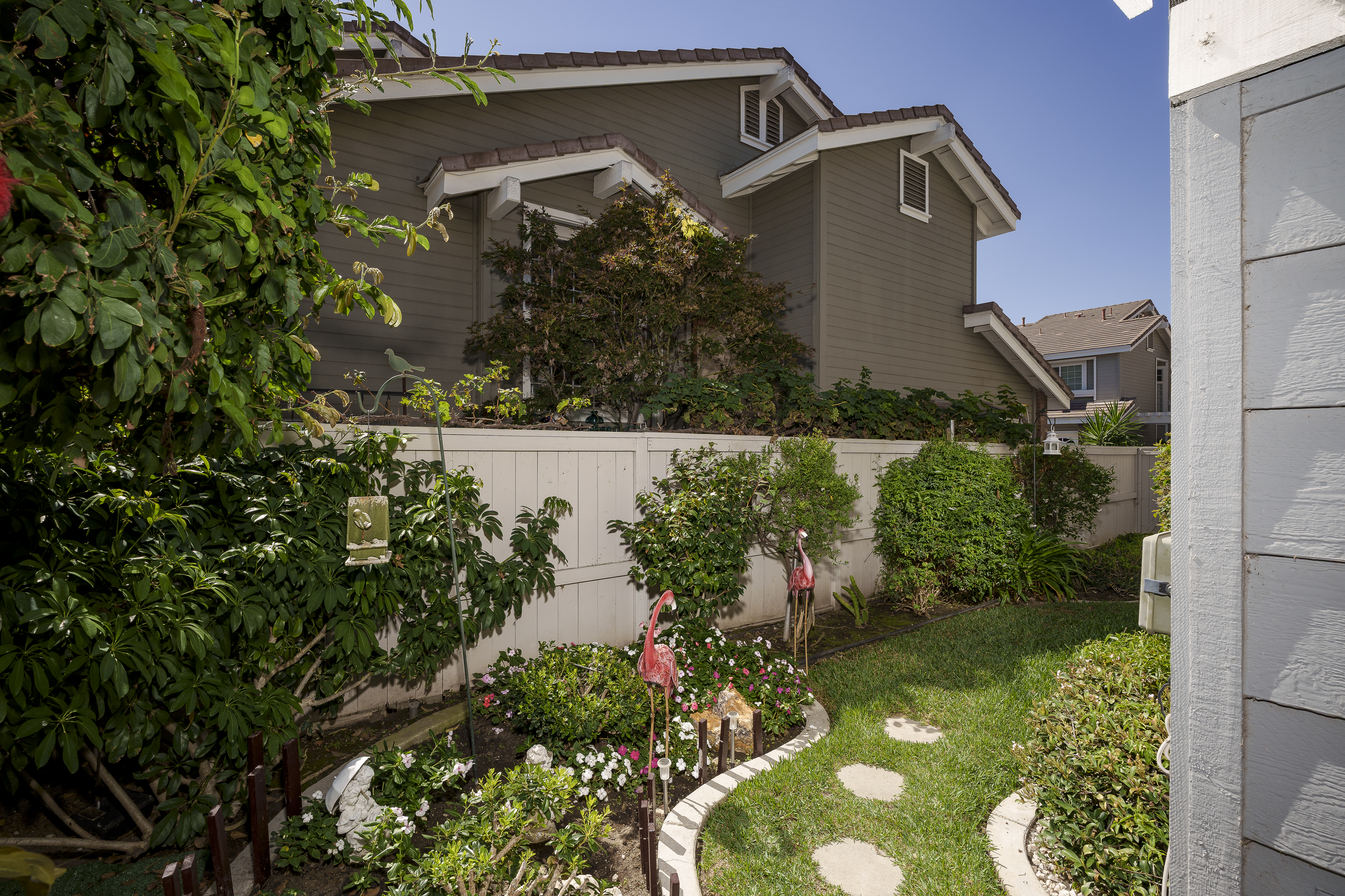  13576 Eucalyptus Street, Tustin, CA 92782 - 物件實景