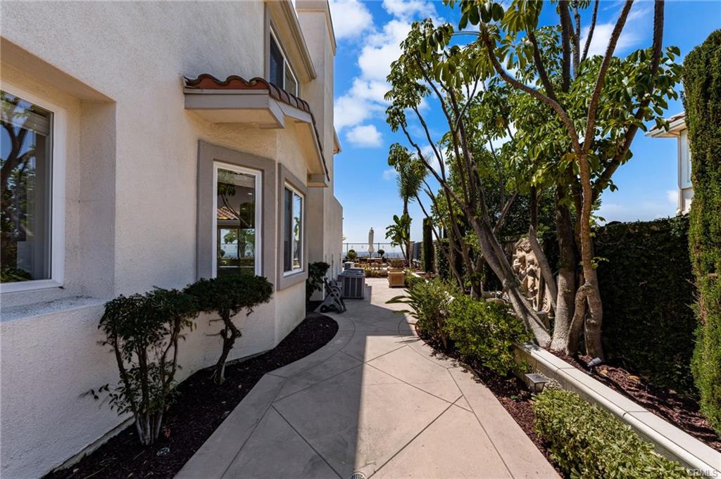 Yorba Linda, California, 92886, United States, 5 Bedrooms Bedrooms, ,5 BathroomsBathrooms,Residential,For Sale,1914183