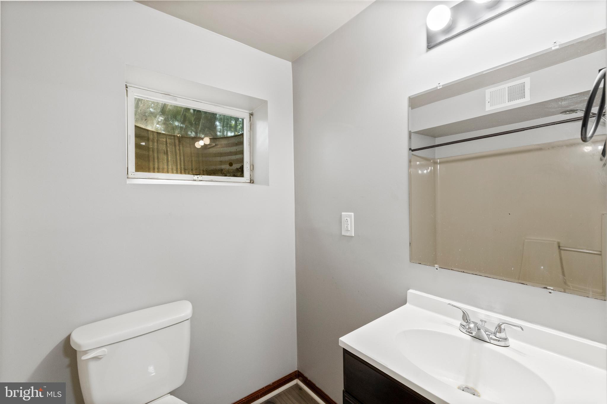 La Plata, Maryland, 20646, United States, 3 Bedrooms Bedrooms, ,4 BathroomsBathrooms,Residential,For Sale,1900714