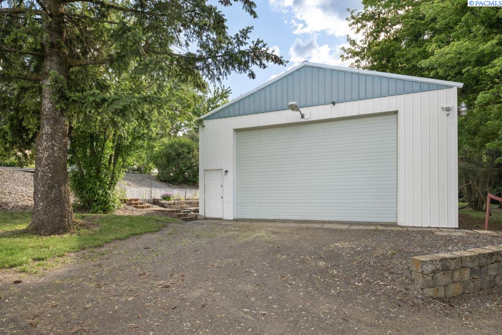 Tekoa, Washington, 99033, United States, 4 Bedrooms Bedrooms, ,2 BathroomsBathrooms,Residential,For Sale,1847399