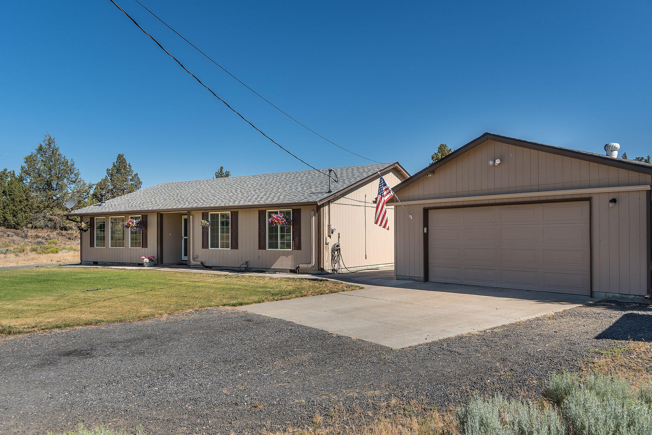 Terrebonne, Oregon, 97760, United States, 3 Bedrooms Bedrooms, ,2 BathroomsBathrooms,Residential,For Sale,1902400