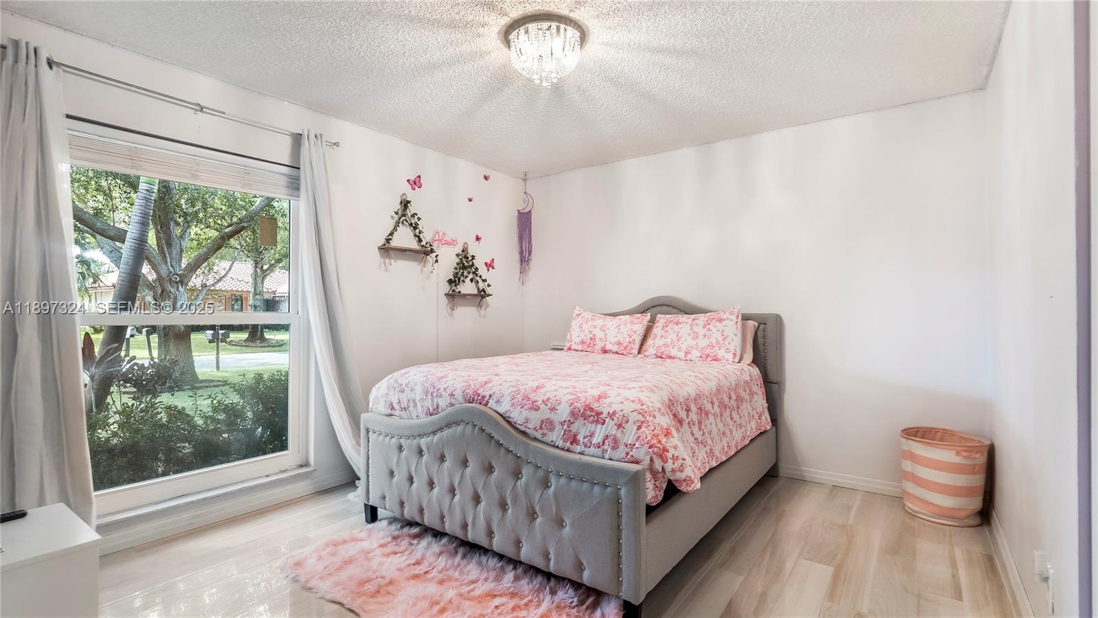 Coral Springs, Florida, 33065, United States, 3 Bedrooms Bedrooms, ,2 BathroomsBathrooms,Residential,For Sale,1993306