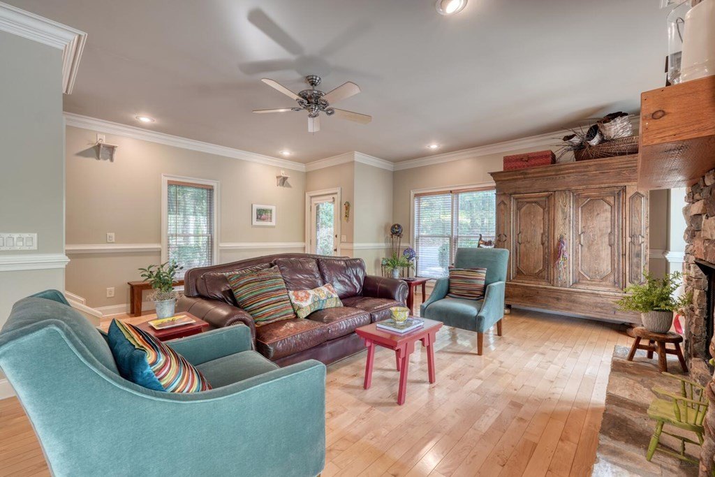 Young Harris, Georgia, 30582, United States, 3 Bedrooms Bedrooms, ,4 BathroomsBathrooms,Residential,For Sale,1975492