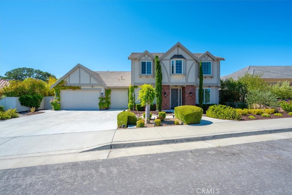 Paso Robles, California, 93446, United States, 4 Bedrooms Bedrooms, ,3 BathroomsBathrooms,Residential,For Sale,1894330