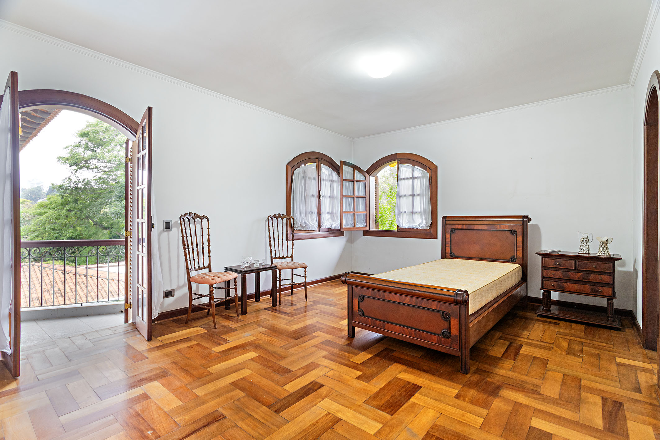  Neoclassical house in gated community with pool and elevator - 物件實景