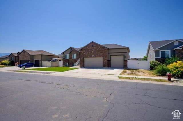 Hooper, Utah, 84315, United States, 5 Bedrooms Bedrooms, ,4 BathroomsBathrooms,Residential,For Sale,1929044