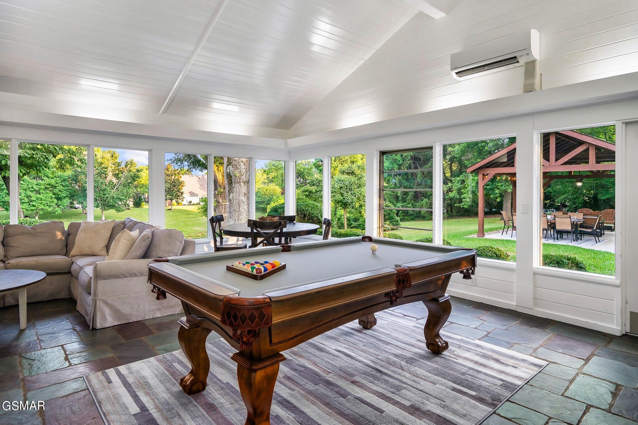 Sevierville, Tennessee, 37862, United States, 6 Bedrooms Bedrooms, ,9 BathroomsBathrooms,Residential,For Sale,1973767