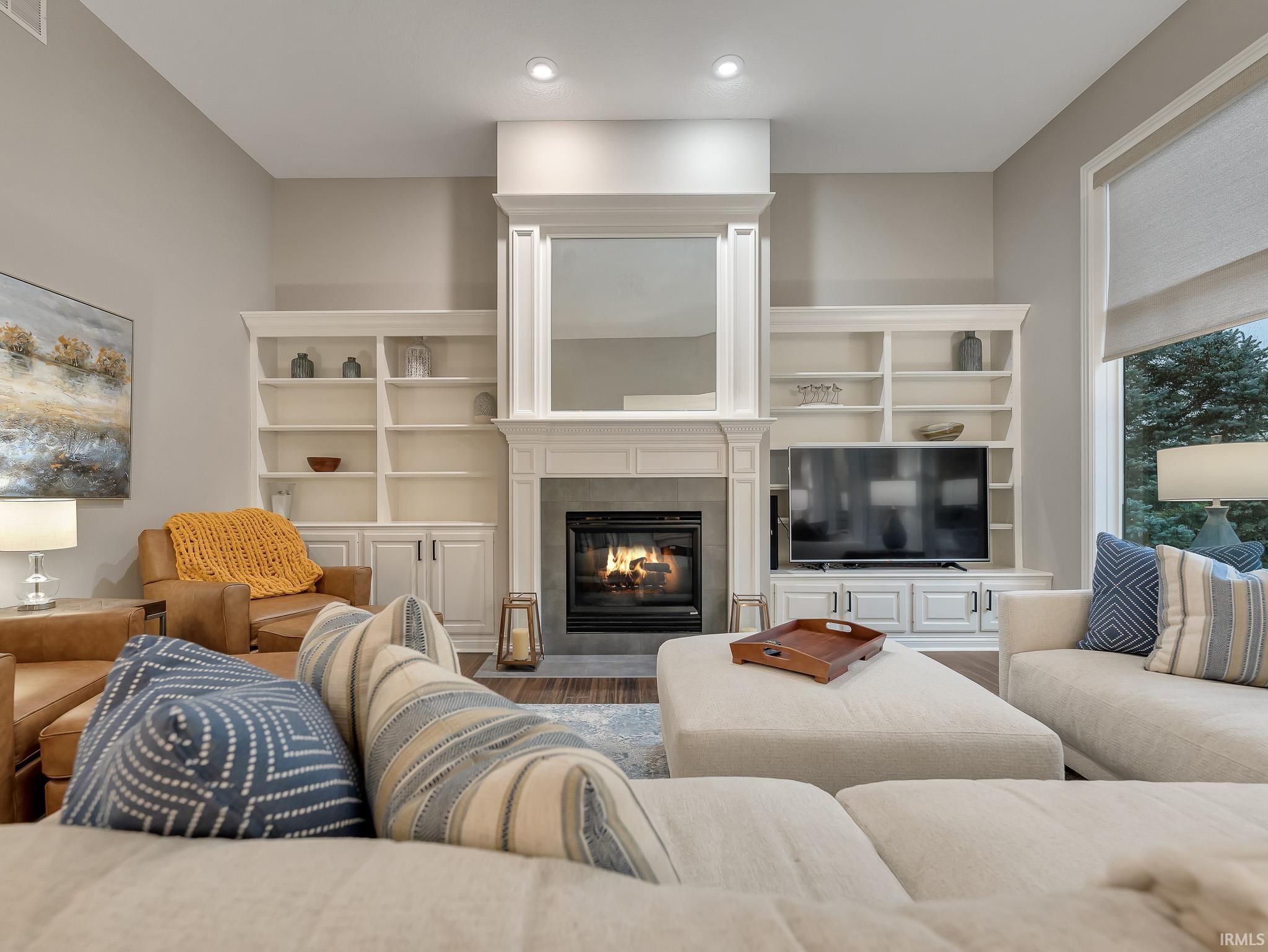 Leo, Indiana, 46765, United States, 4 Bedrooms Bedrooms, ,4 BathroomsBathrooms,Residential,For Sale,1988883